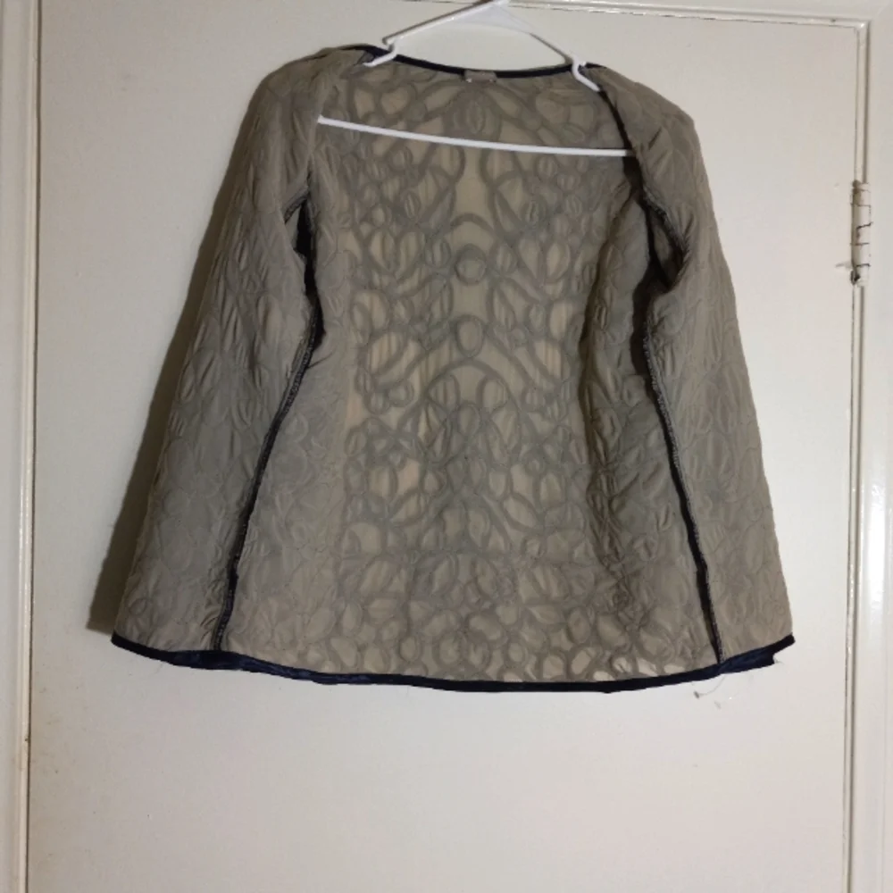 Jacket - Picture 3 of 5